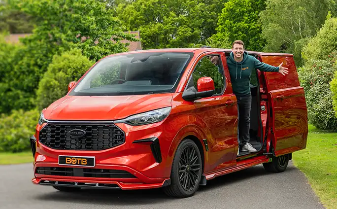 FORD TRANSIT CUSTOM 5P!